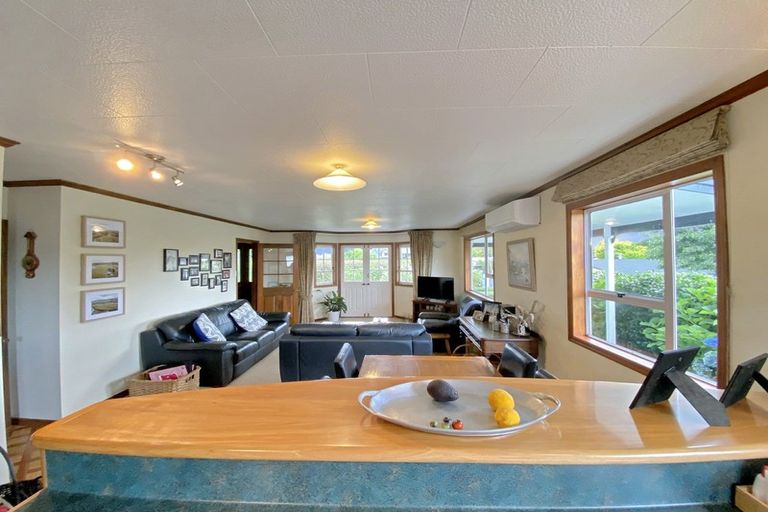 Photo of property in 3 Maclaurin Street, Dannevirke, 4930