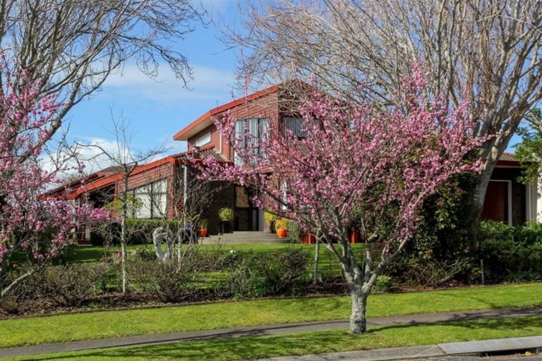 Photo of property in 62 Karina Road, Merrilands, New Plymouth, 4312