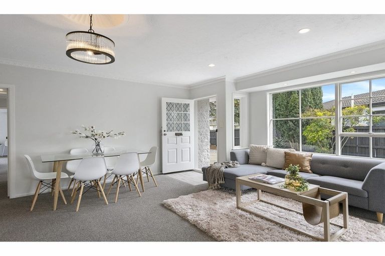 Photo of property in 24 Heathglen Avenue, Parklands, Christchurch, 8083