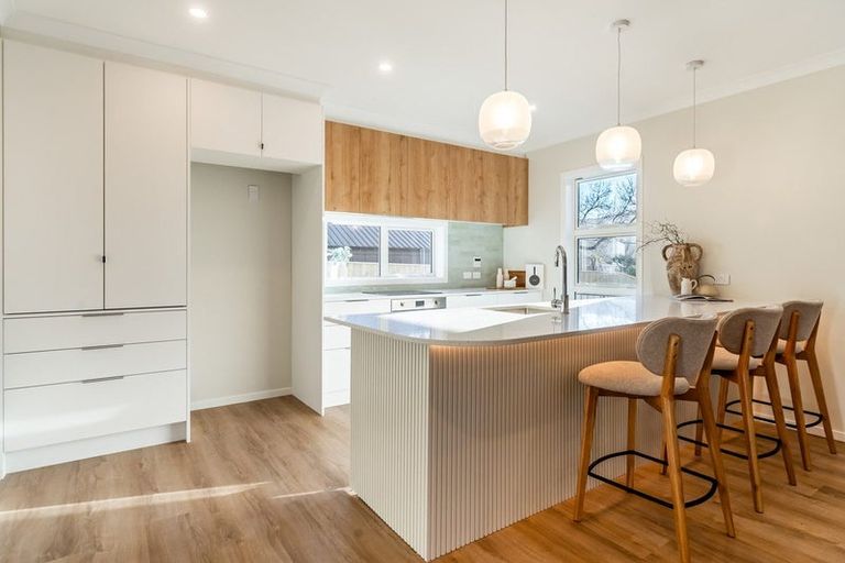 Photo of property in 70b Heretaunga Square, Silverstream, Upper Hutt, 5019