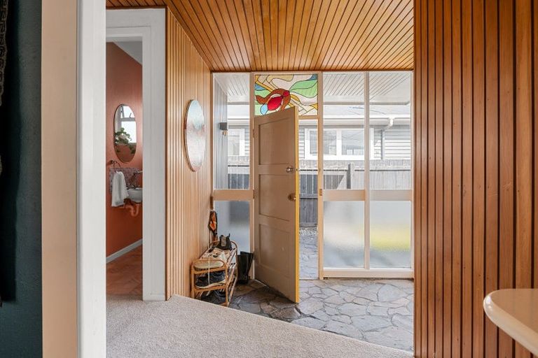 Photo of property in 37 Sandwich Road, St Andrews, Hamilton, 3200