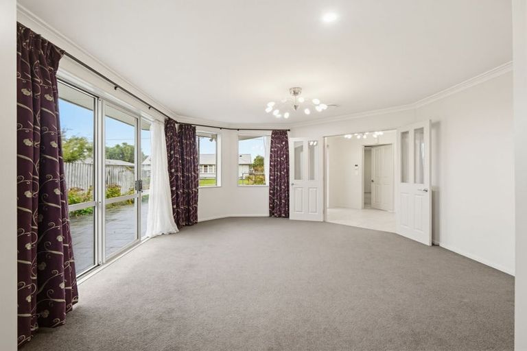 Photo of property in 7 Balgay Street, Upper Riccarton, Christchurch, 8041