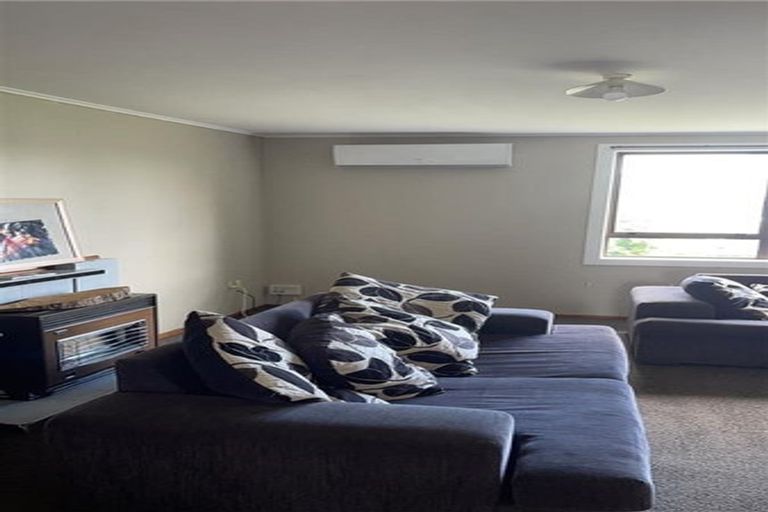 Photo of property in 17 Liston Crescent, Hillcrest, Hamilton, 3216
