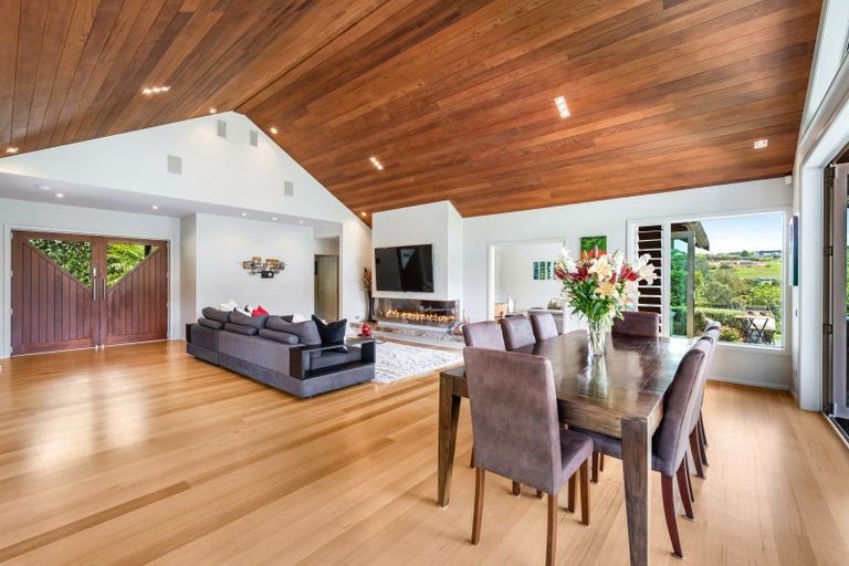 Photo of property in 17 Pearson Road, Whitford, 2571