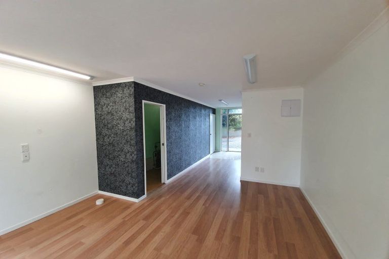 Photo of property in 42 Kapiti Road, Paraparaumu, 5032