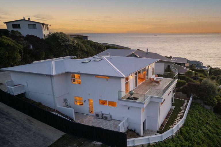 Photo of property in 89f Taylors Mistake Road, Scarborough, Christchurch, 8081