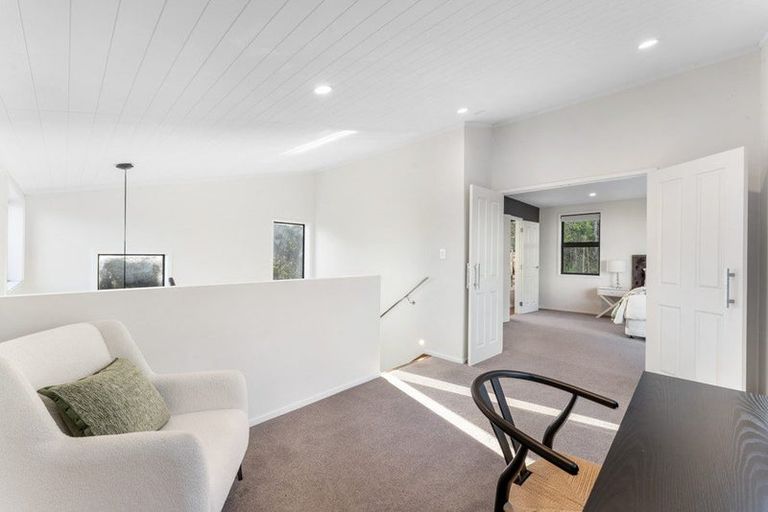 Photo of property in 339 Ridge Road, Paremoremo, Albany, 0793