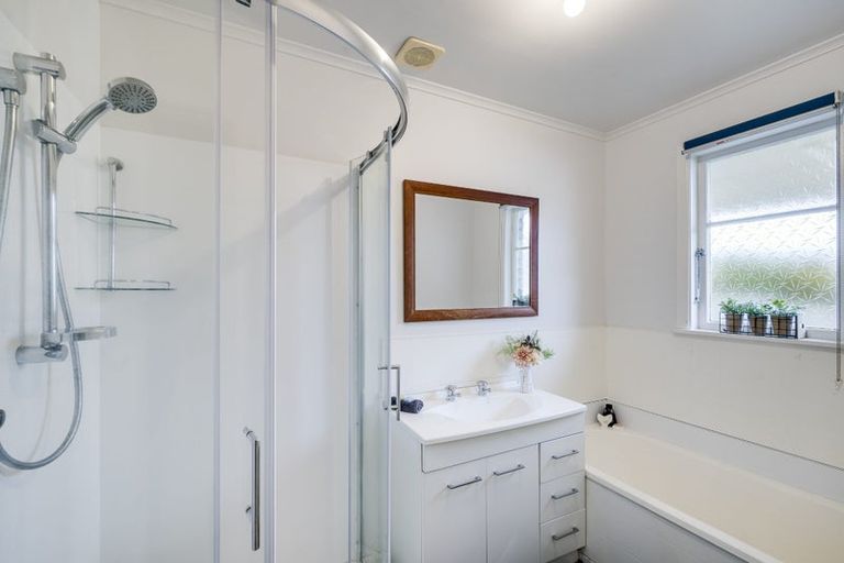 Photo of property in 1 James Foley Avenue, Pirimai, Napier, 4112