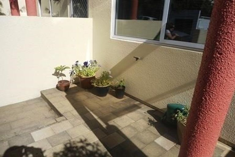 Photo of property in 20u5 Thompson Street, Mount Cook, Wellington, 6011