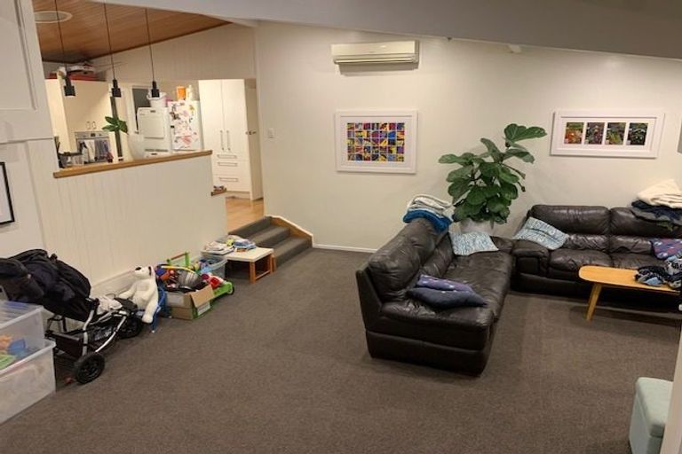 Photo of property in 30 Noall Street, Te Atatu Peninsula, Auckland, 0610