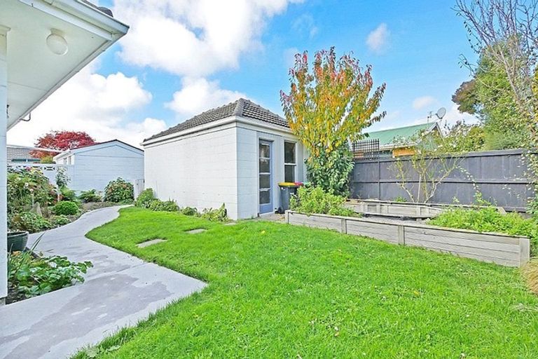 Photo of property in 6 Redbridge Lane, Sydenham, Christchurch, 8023