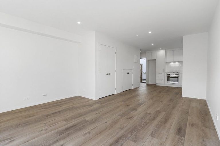 Photo of property in 2c Stokes Avenue, Te Atatu Peninsula, Auckland, 0610