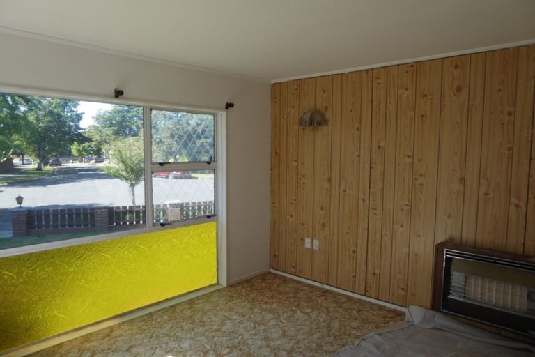 Photo of property in 44 Escort Grove, Awapuni, Palmerston North, 4412