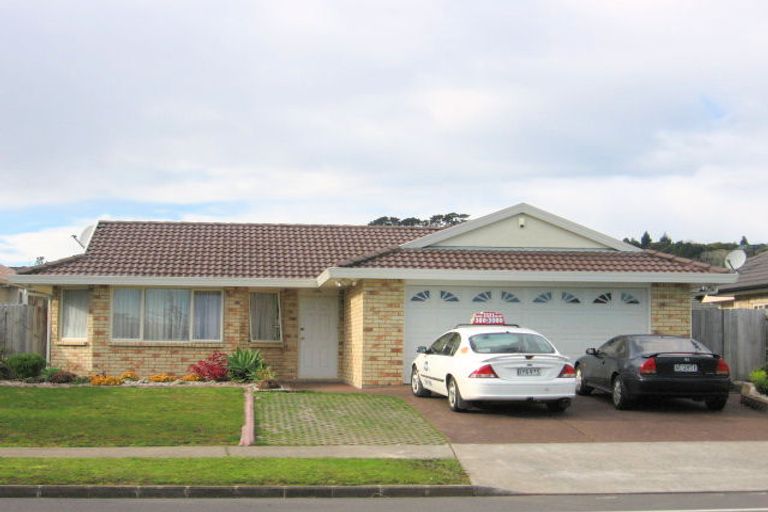 Photo of property in 152 Kilkenny Drive, East Tamaki Heights, Auckland, 2016