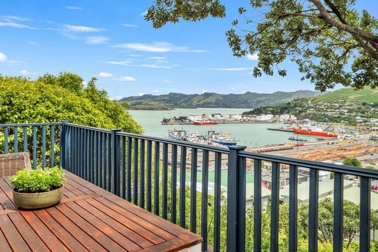 Photo of property in 40 Reserve Terrace, Lyttelton, 8082