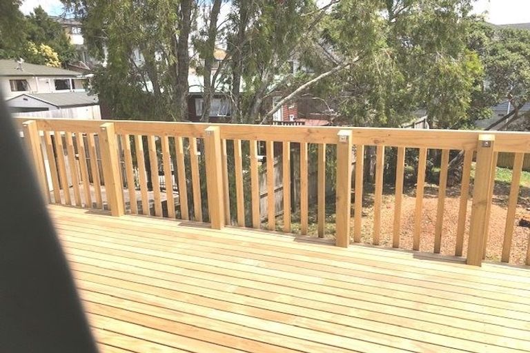 Photo of property in 21 Ranui Avenue, Ranui, Auckland, 0612