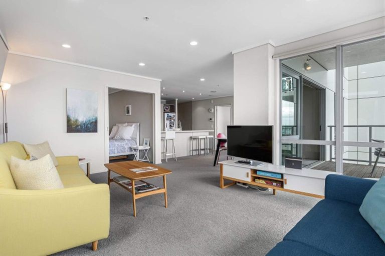 Photo of property in 12/72e Devonport Road, Tauranga, 3110