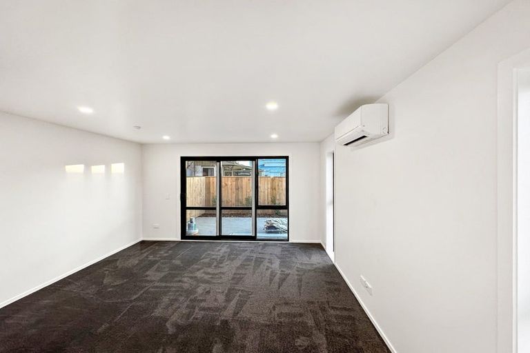 Photo of property in 1/27a Wilford Street, Wallaceville, Upper Hutt, 5018