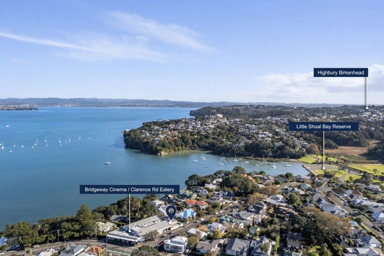 Photo of property in 4 Clarence Road, Northcote Point, Auckland, 0627