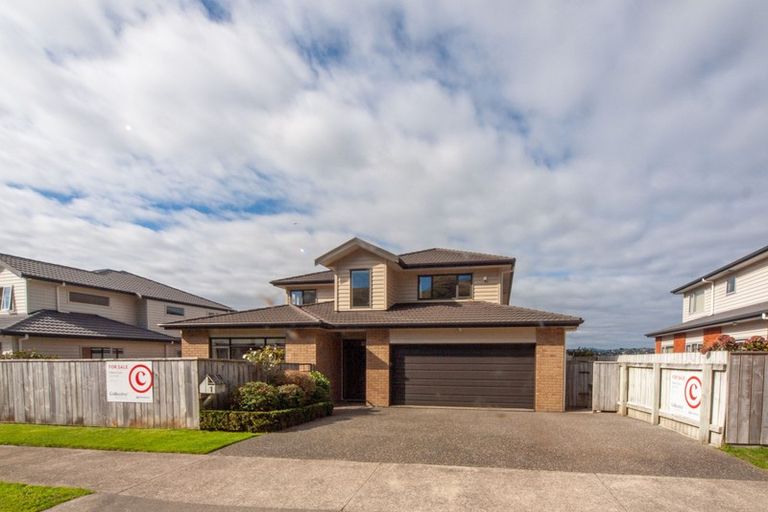 Photo of property in 7 Moston Grove, Churton Park, Wellington, 6037