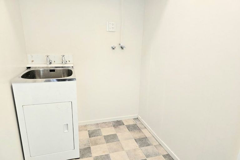 Photo of property in 6b Stokes Valley Road, Stokes Valley, Lower Hutt, 5019