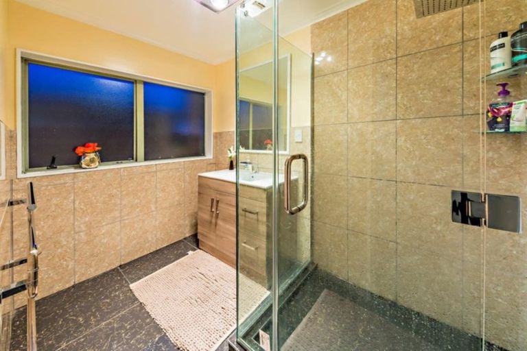 Photo of property in 40 Farmdale Court, Flat Bush, Auckland, 2019