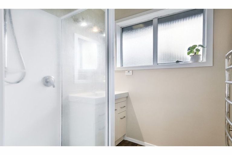 Photo of property in 29 Bermuda Drive, Hornby, Christchurch, 8042