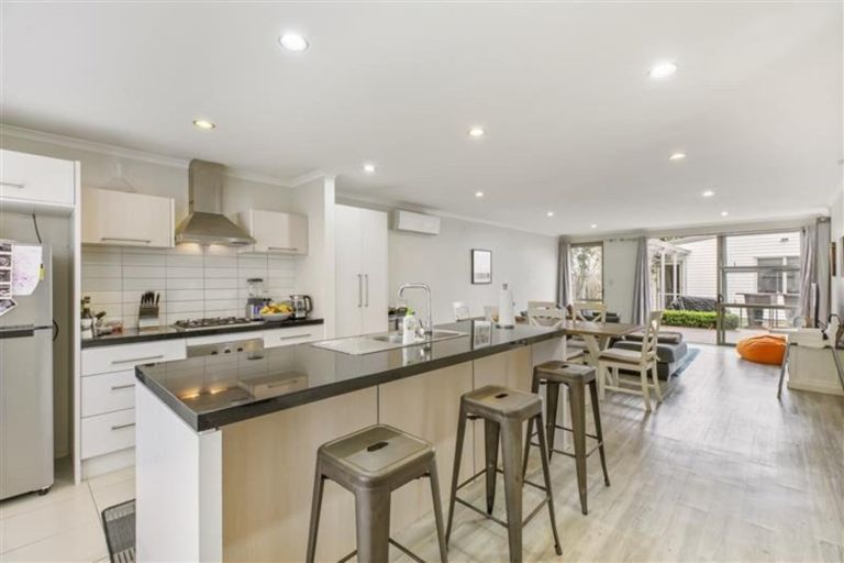 Photo of property in 26 Reins Road, Takanini, 2112