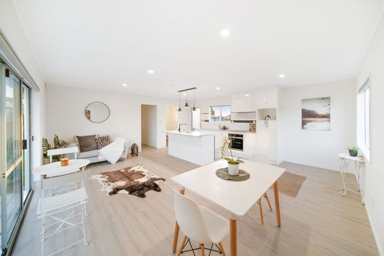 Photo of property in 38a Heathdale Crescent, Papakura, 2110