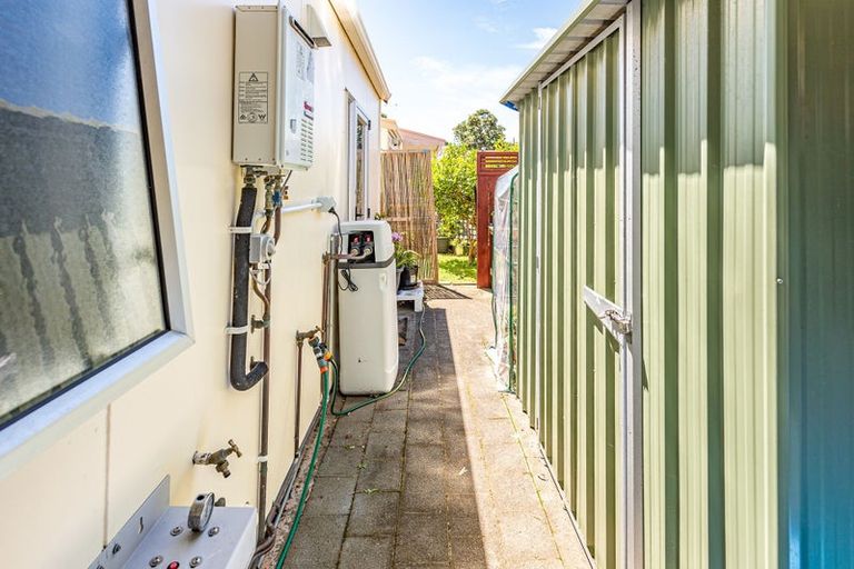 Photo of property in 6a Nikau Street, Tawhero, Whanganui, 4501