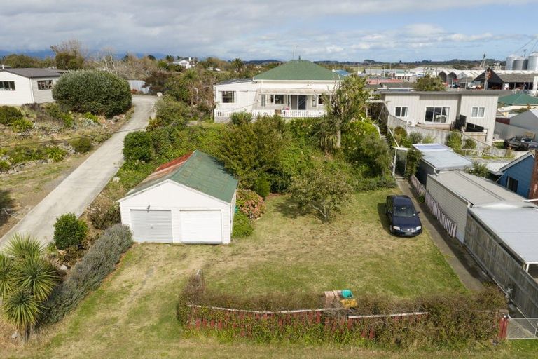 Photo of property in 14 Union Street, Foxton, 4814