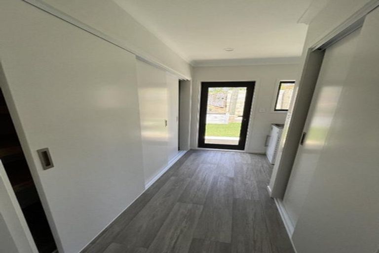 Photo of property in 10 Whakawhiti Street, Marfell, New Plymouth, 4310