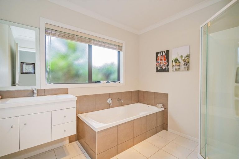 Photo of property in 7 Digby Place, Whitianga, 3510