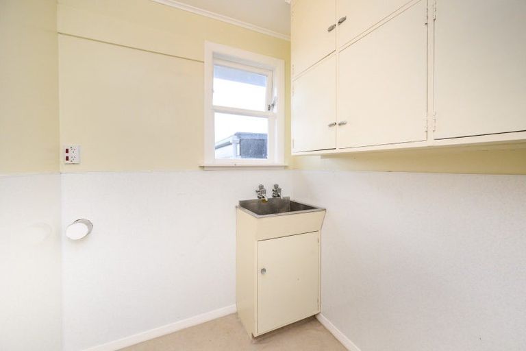 Photo of property in 19 Sefton Avenue, Highbury, Palmerston North, 4412