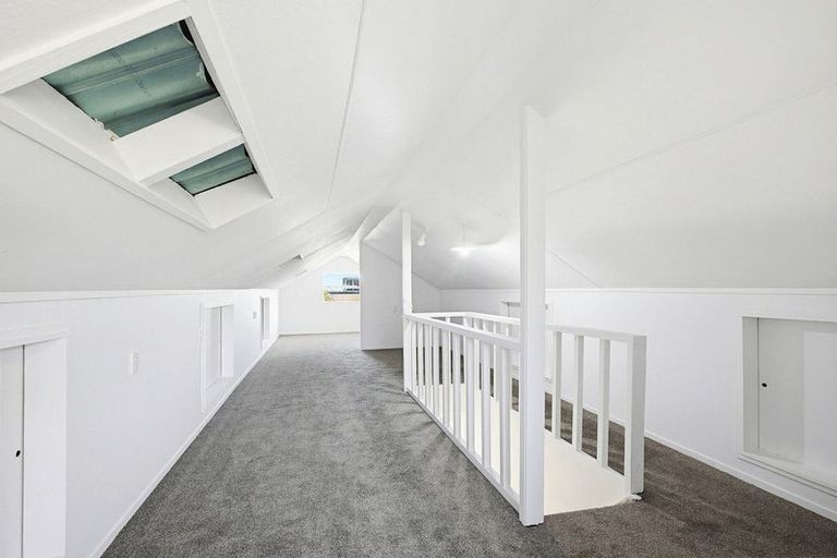 Photo of property in 8 Herewini Street, Titahi Bay, Porirua, 5022