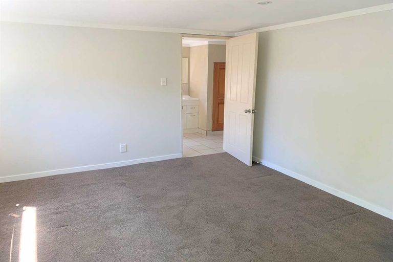 Photo of property in 31 Balrudry Street, Avonhead, Christchurch, 8042