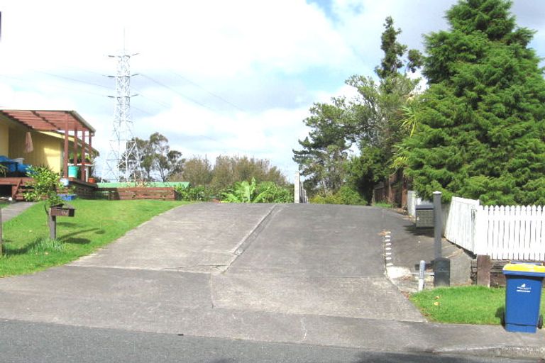 Photo of property in 109 Kemp Road, Massey, Auckland, 0614