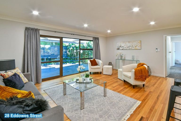 Photo of property in 28a Eddowes Street, Manurewa, Auckland, 2102