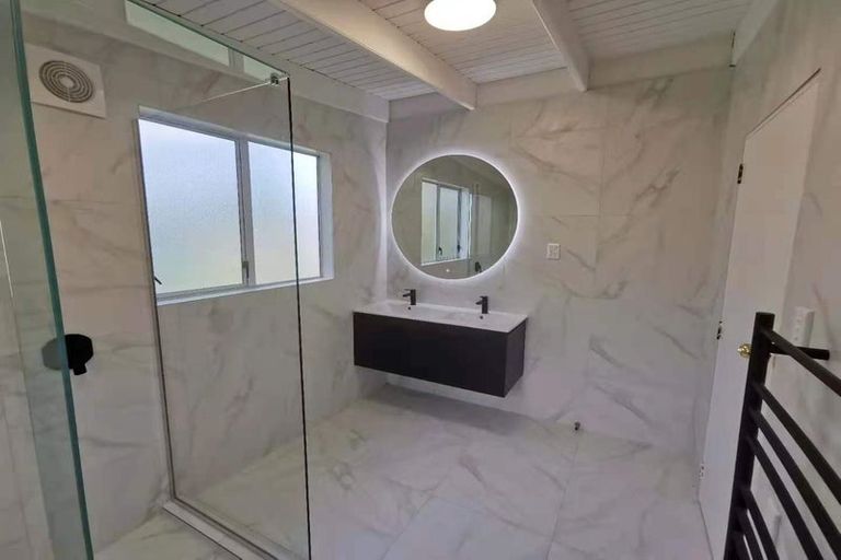 Photo of property in 157 Foster Road, Kumeu, 0891