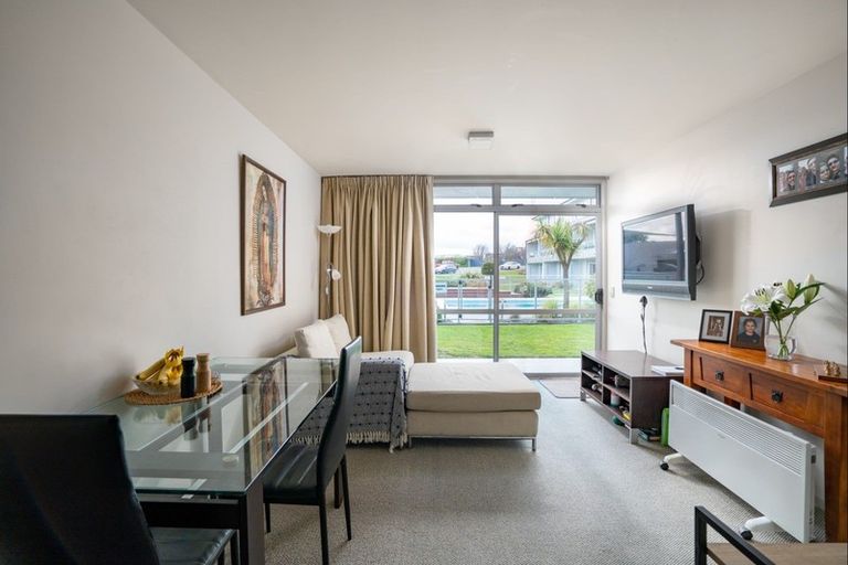 Photo of property in 300 Lake Terrace, Two Mile Bay, Taupo, 3330
