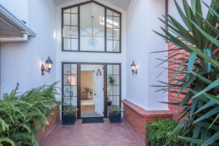 Photo of property in 20 Awanui Drive, Waikanae, 5036
