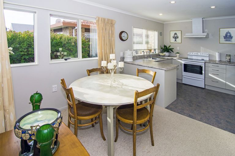 Photo of property in Holdsworth Villas, 59/2 William Donald Drive, Solway, Masterton, 5810