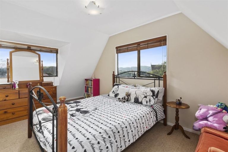 Photo of property in 13 James Cook Drive, Whitby, Porirua, 5024