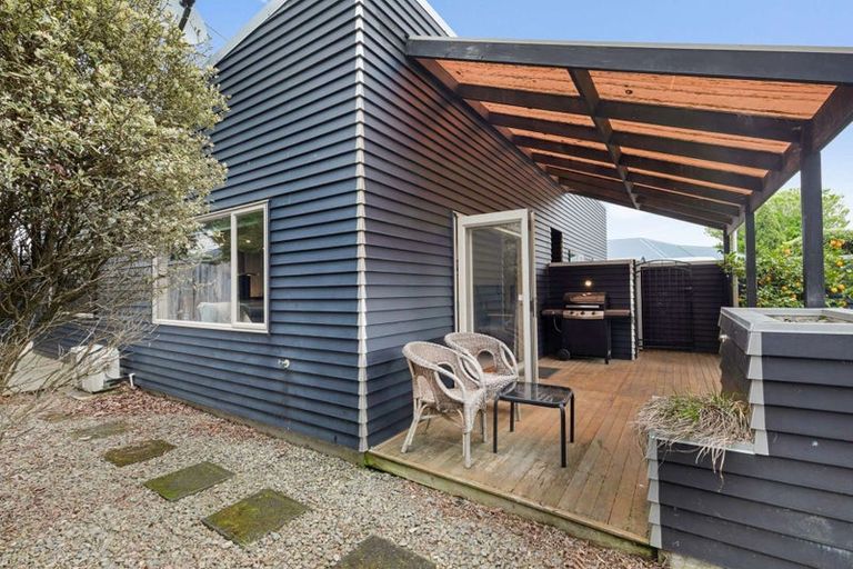 Photo of property in 30 Knowles Street, Terrace End, Palmerston North, 4410