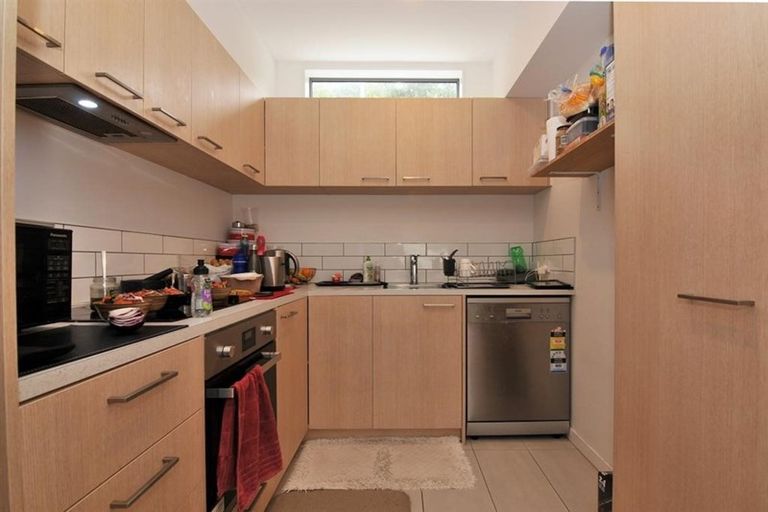 Photo of property in 7u4 Handyside Street, Tawa, Wellington, 5028