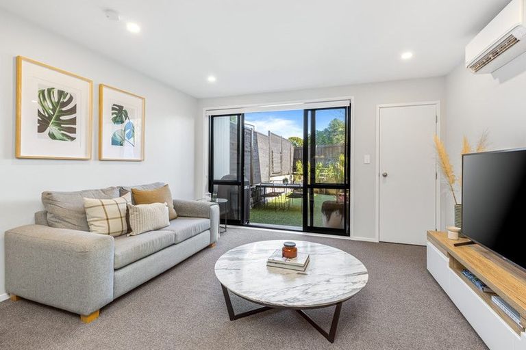 Photo of property in 8/3 Fairdale Place, Birkdale, Auckland, 0626
