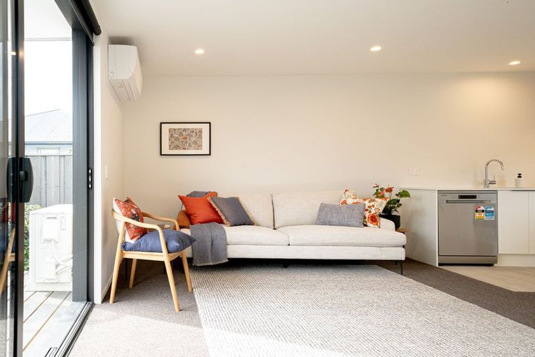 Photo of property in 4/33 Wyon Street, Linwood, Christchurch, 8062