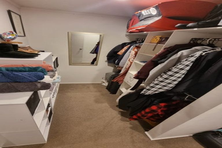 Photo of property in 309 Great North Road, Henderson, Auckland, 0612