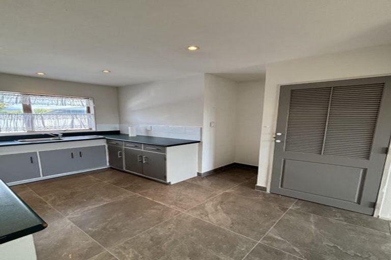 Photo of property in 35a Olive Terrace, Paraparaumu Beach, Paraparaumu, 5032