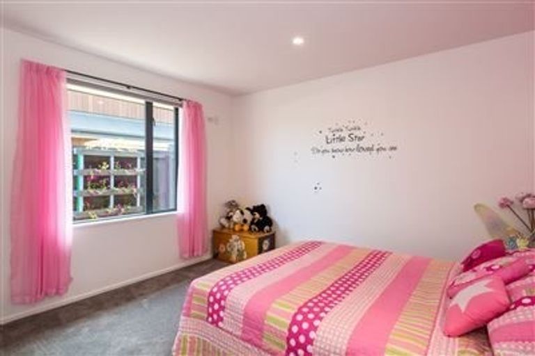 Photo of property in 28a Springwater Avenue, Northwood, Christchurch, 8051